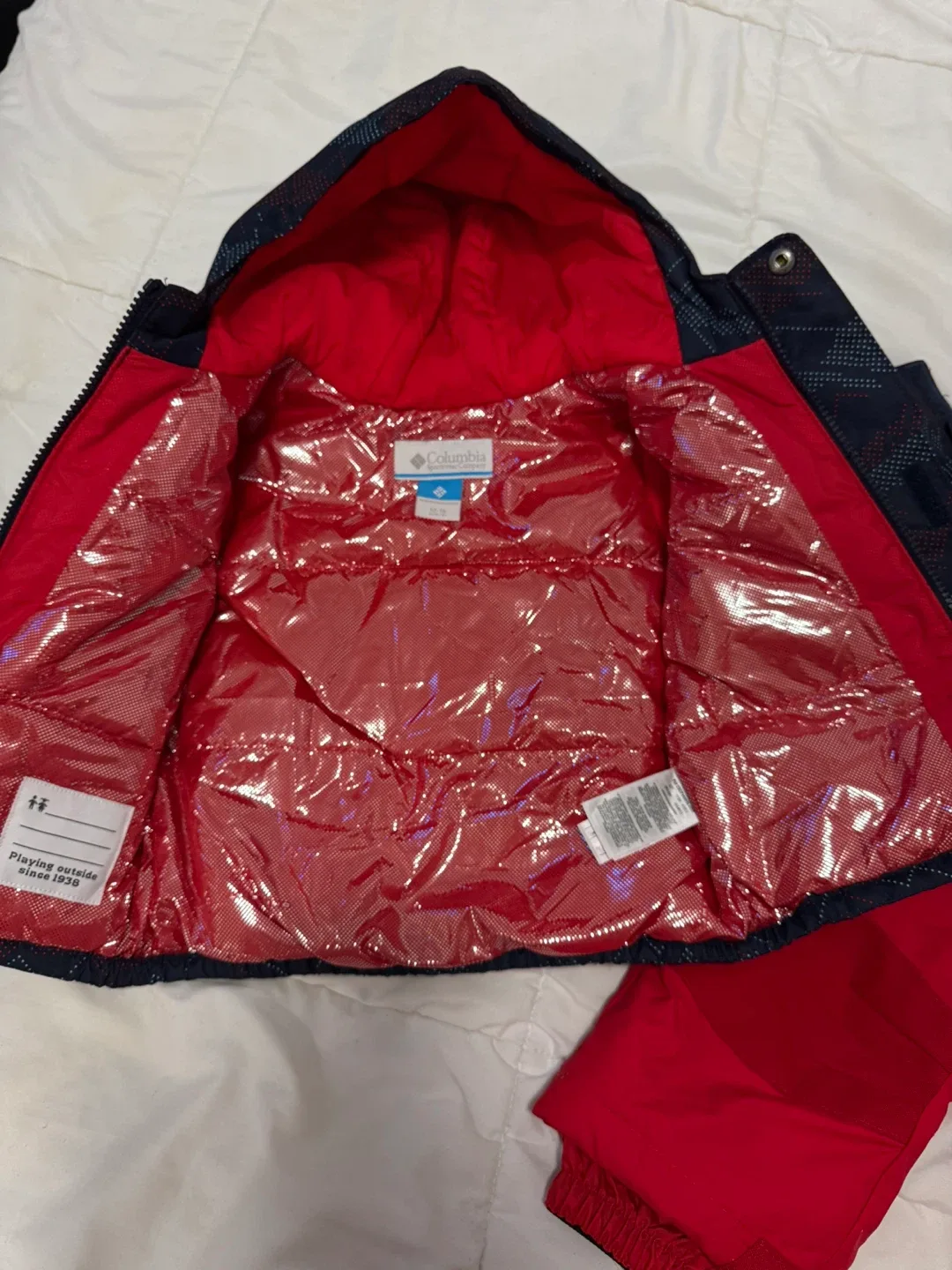 Selling Columbia Infant' Snowsuit Set, Size 12-18 months image indicator(2)