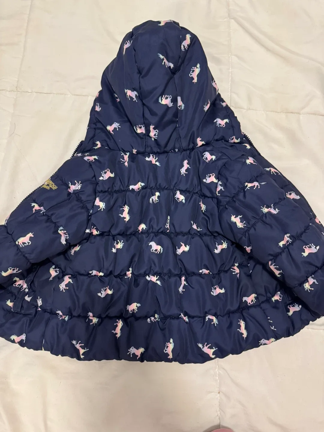 OshKosh B'gosh Unicorn Puffer Jacket - Size 18 months image indicator(3)