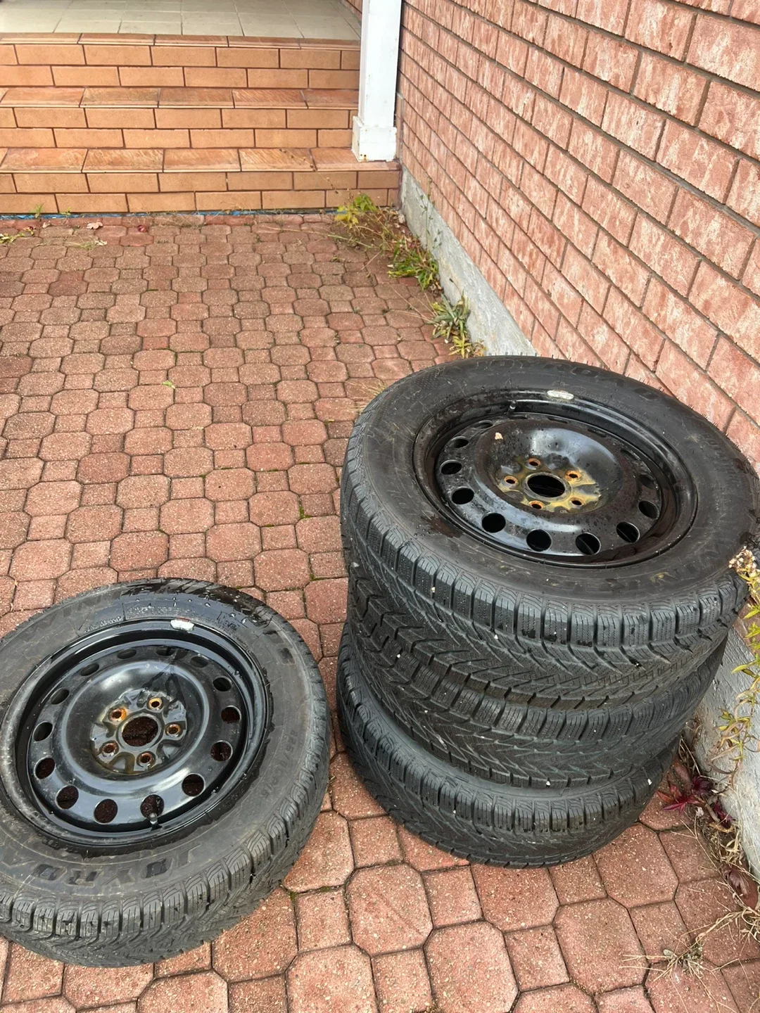 Set of Winter Tires 225/60R16 image indicator(4)