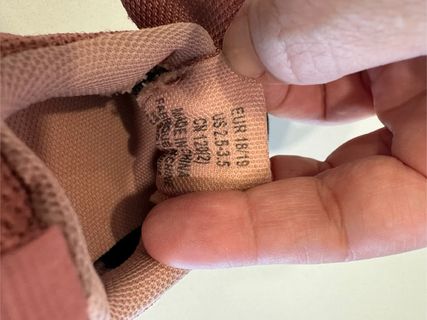 H&M Pink Baby Shoes US 2.5-3.5 image indicator(3)