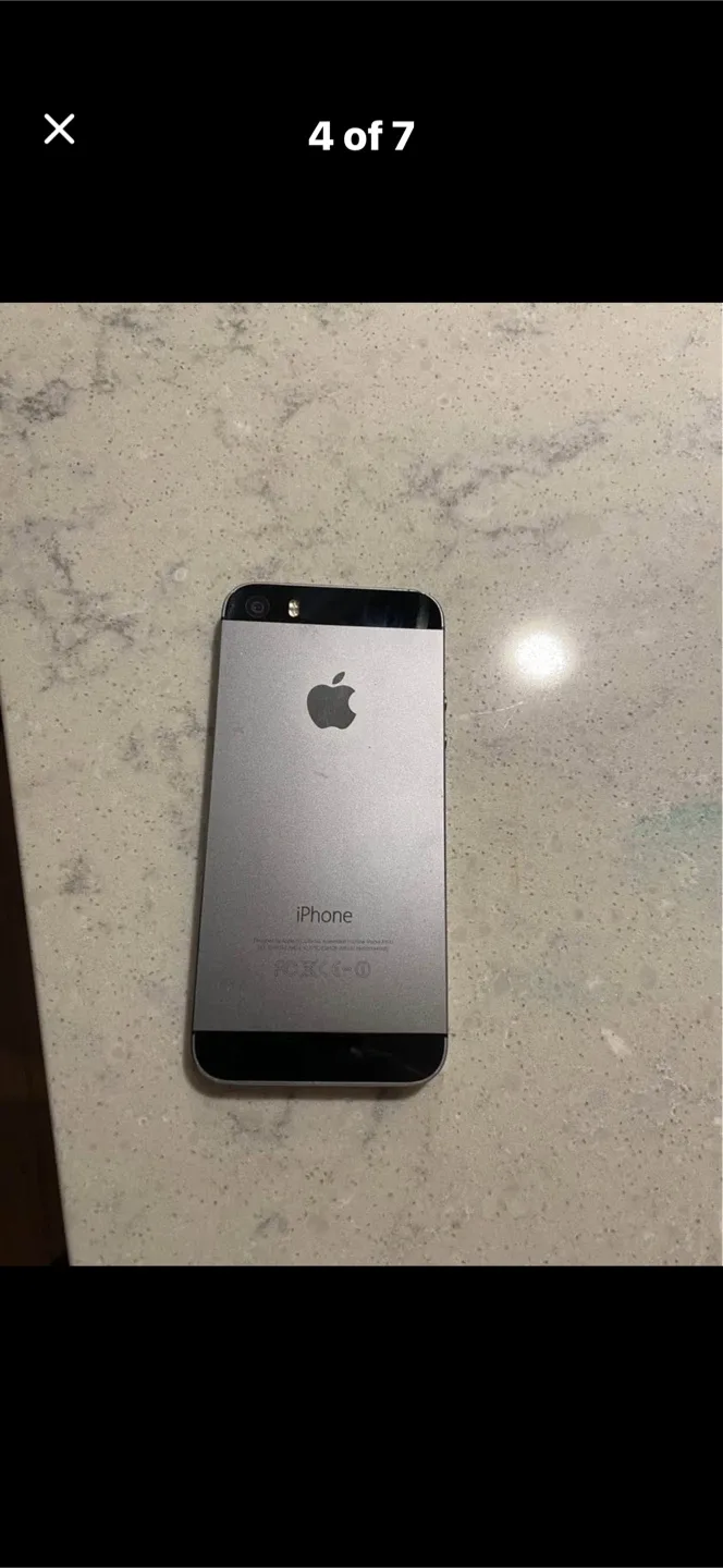 Apple iPhone 5s - Great Condition!