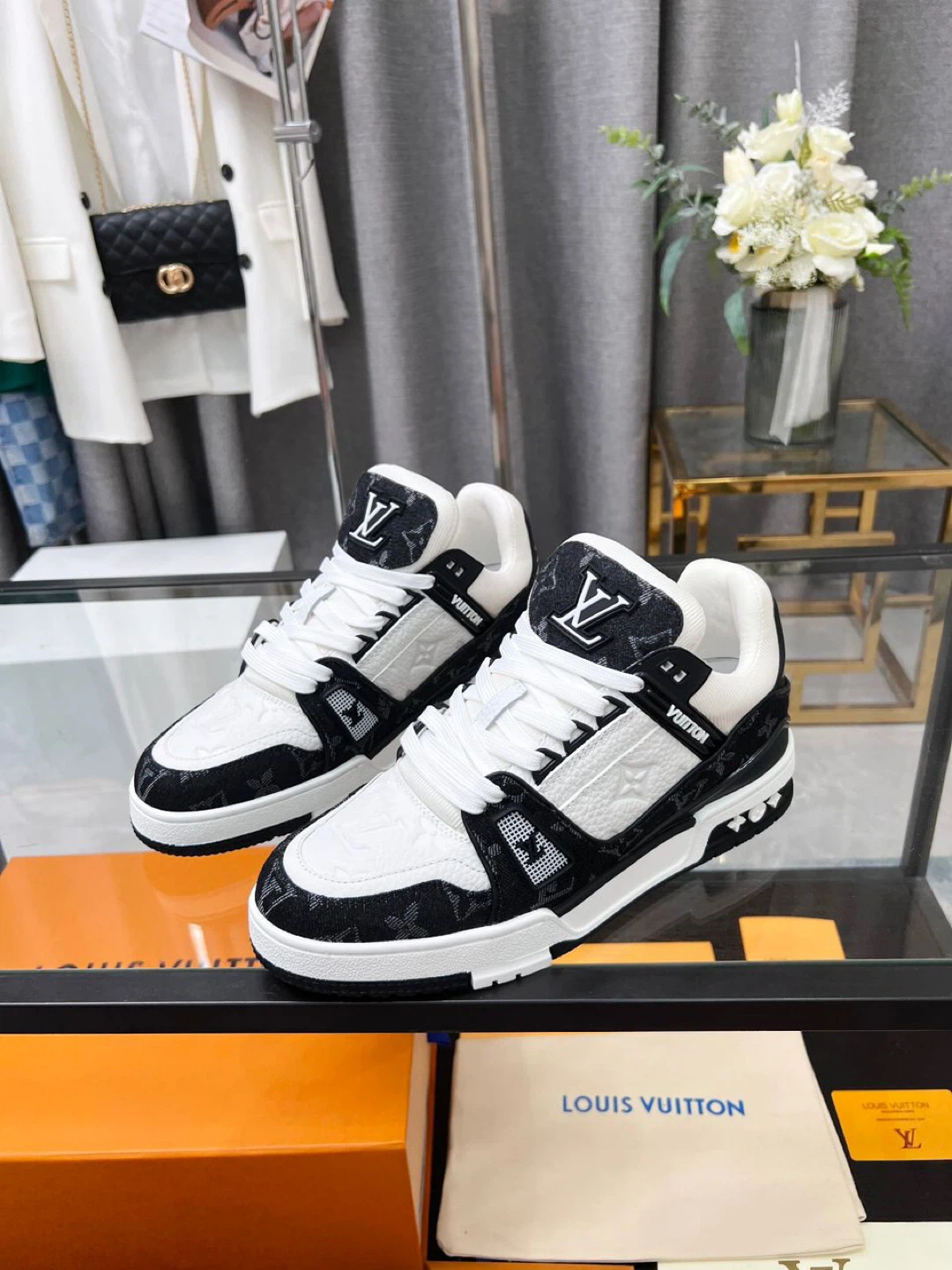 Louis Vuitton Trainer Sneaker