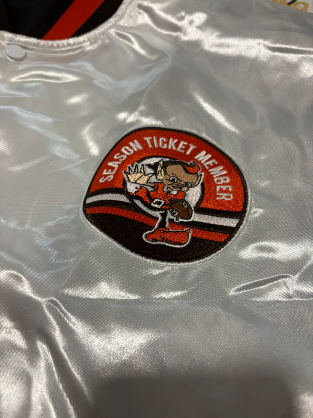 Cleveland Browns Men’s Satin Jacket Season Ticket Exclusive 1946 - photo 4