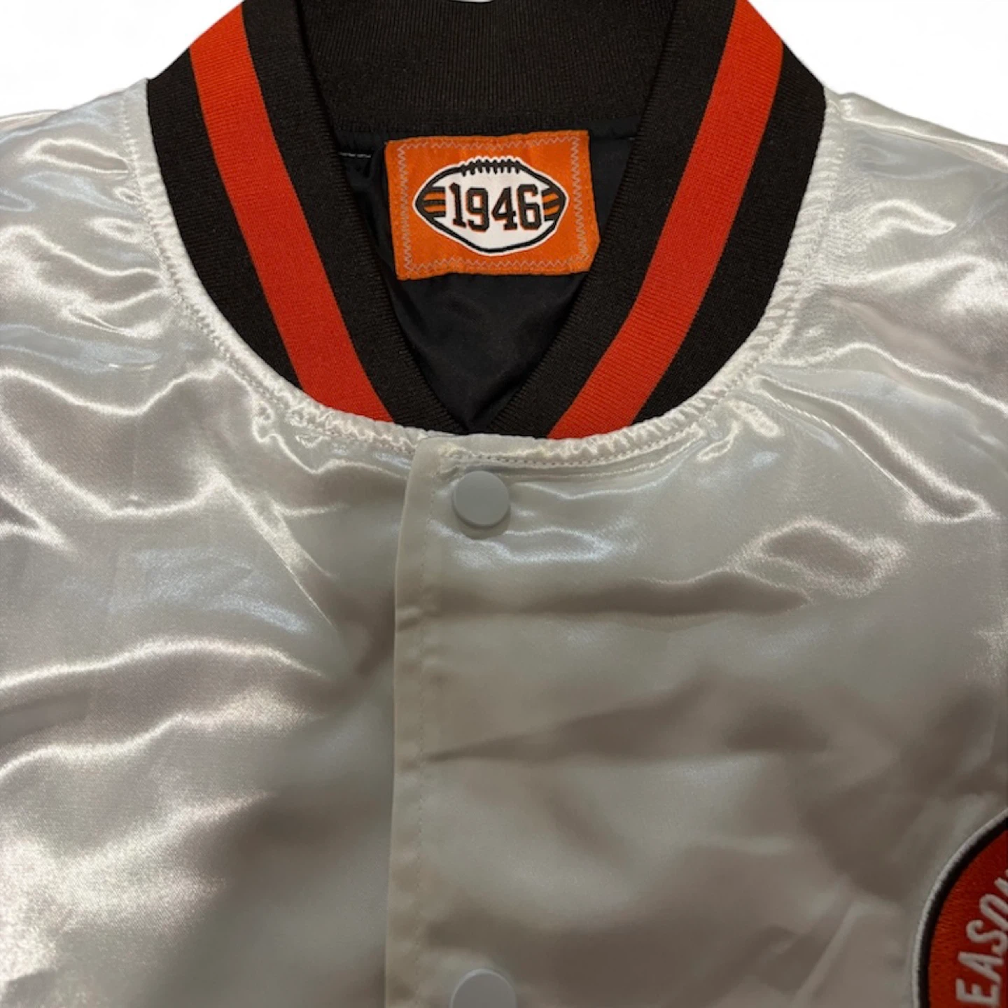 Cleveland Browns Men’s Satin Jacket Season Ticket Exclusive 1946 - photo 2