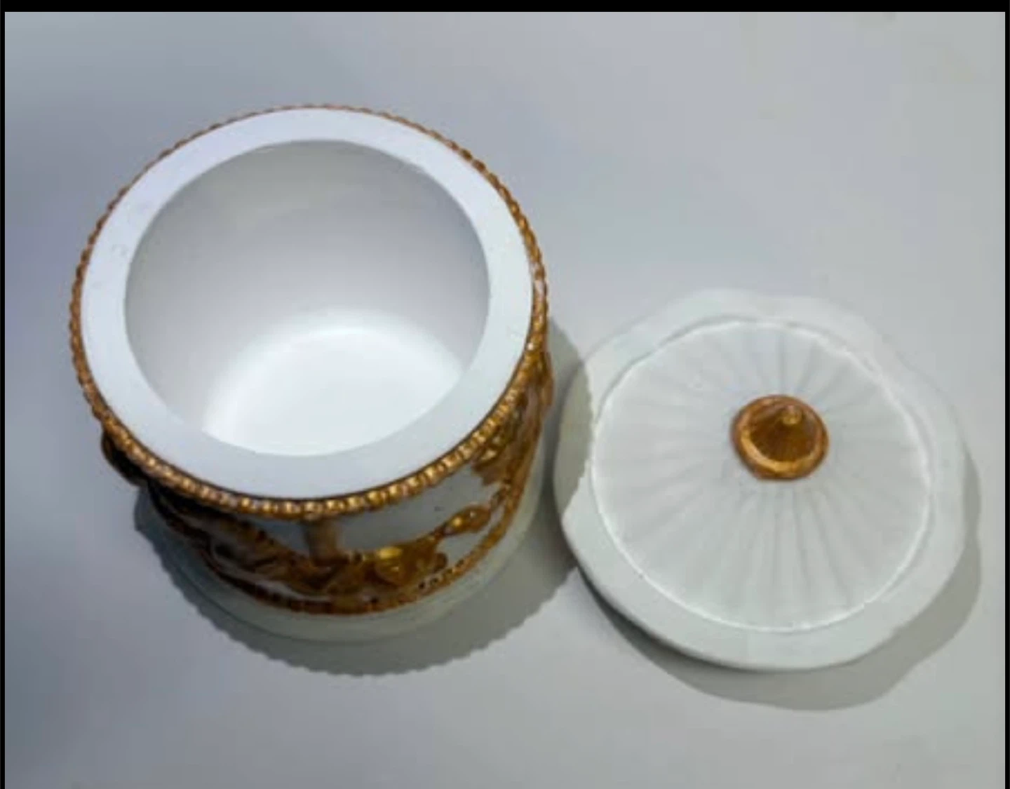 Stunning Carousel Trinket Box and Jewelry Holder 🎠 - photo 3