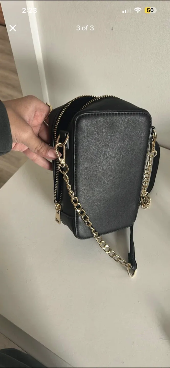 Black Crossbody Bag with Gold Chain image indicator(3)