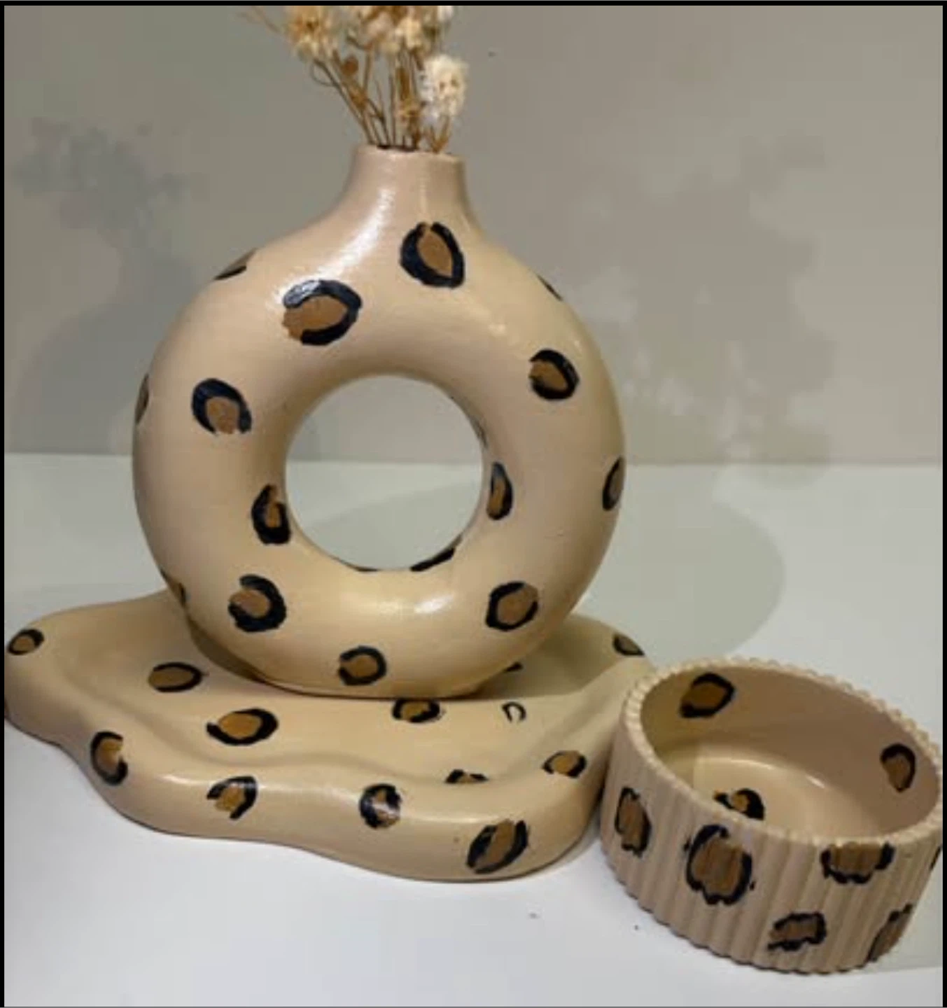 Handmade Leopard Print Doughnut Vase & Tray Set