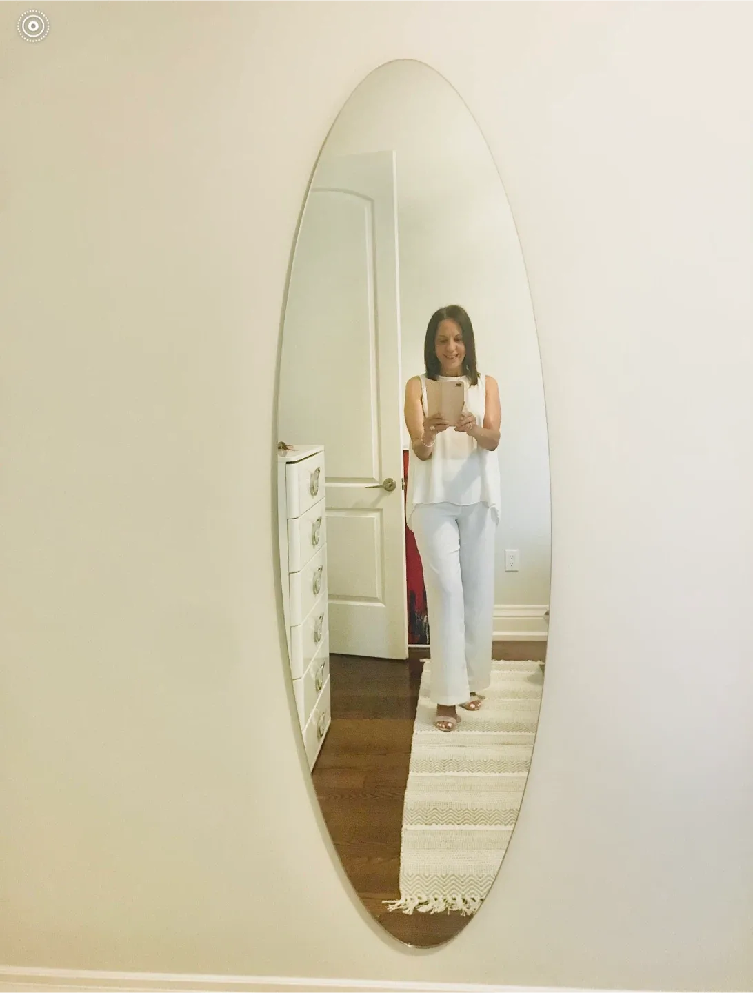 Oval Wall Mirror image indicator(2)