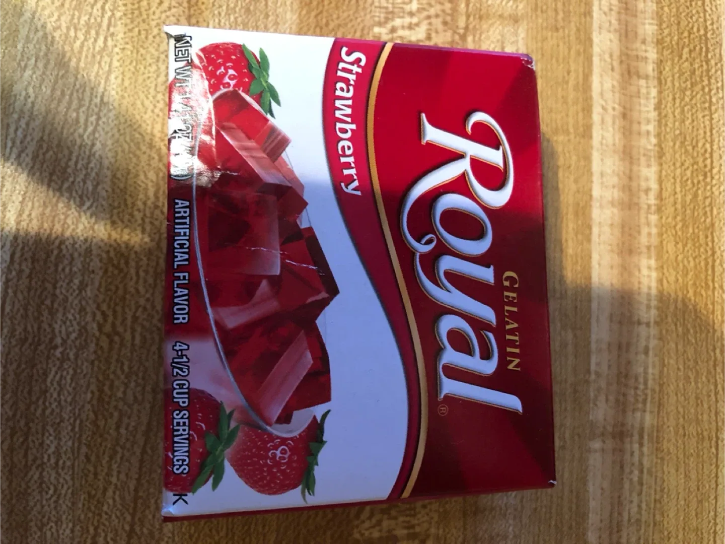 Royal Strawberry Gelatin