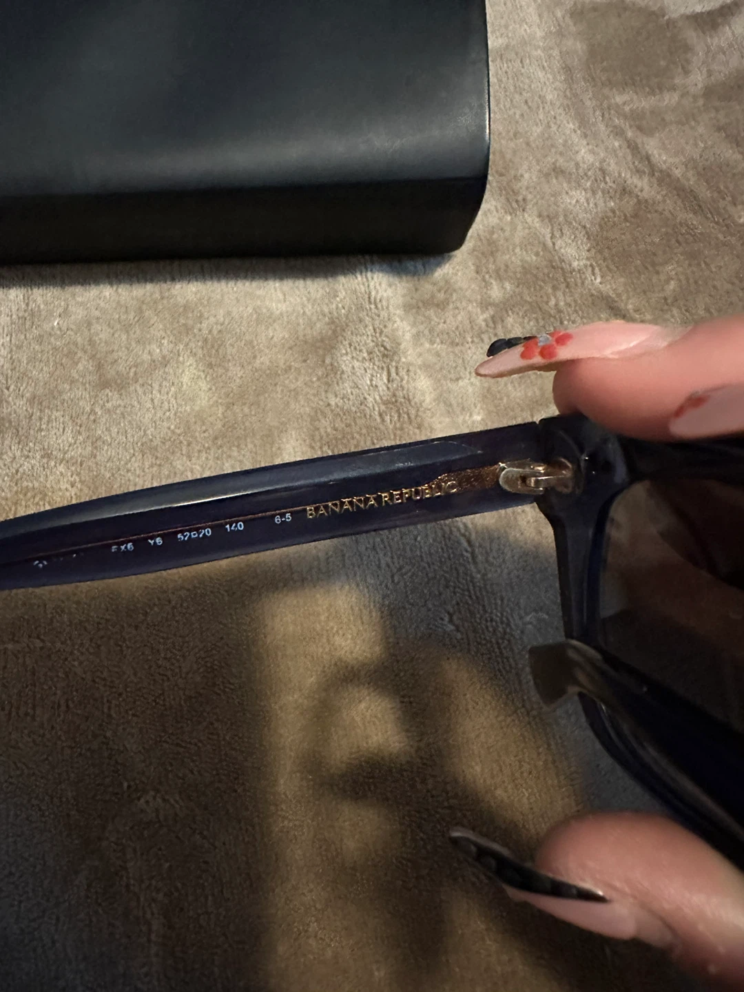 Banana Republic Sunglasses - photo 2