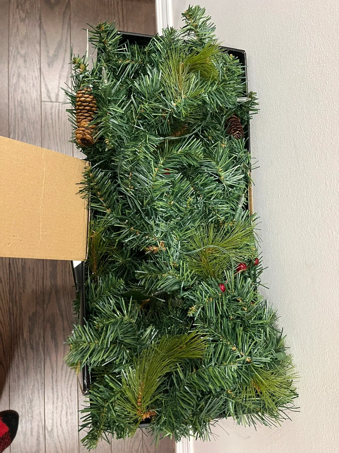 NOMA Battery-Operated Garland - 9 ft - 4 packs image indicator(3)