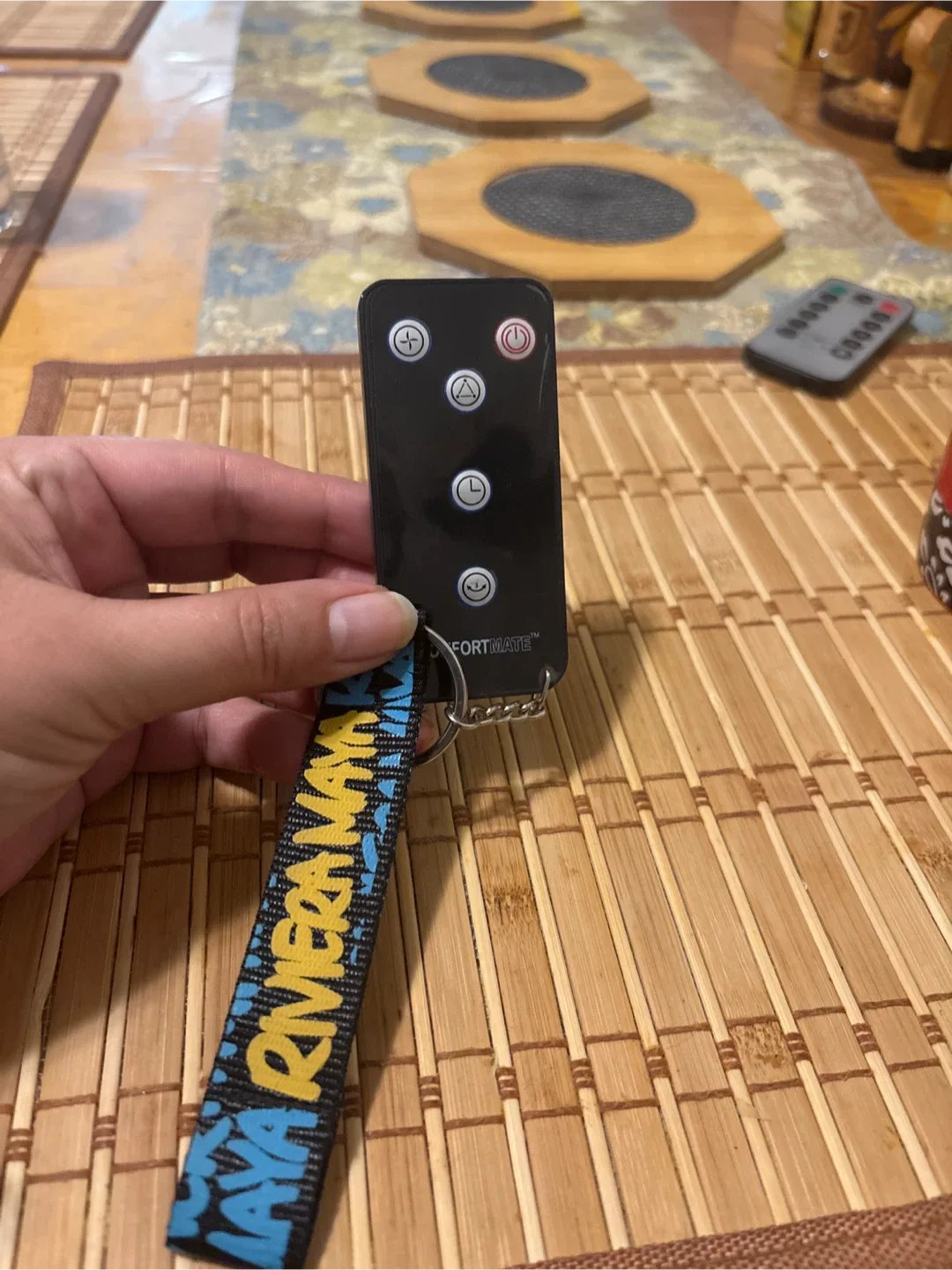 Comfort Zone Black Fan with remote control. image indicator(2)