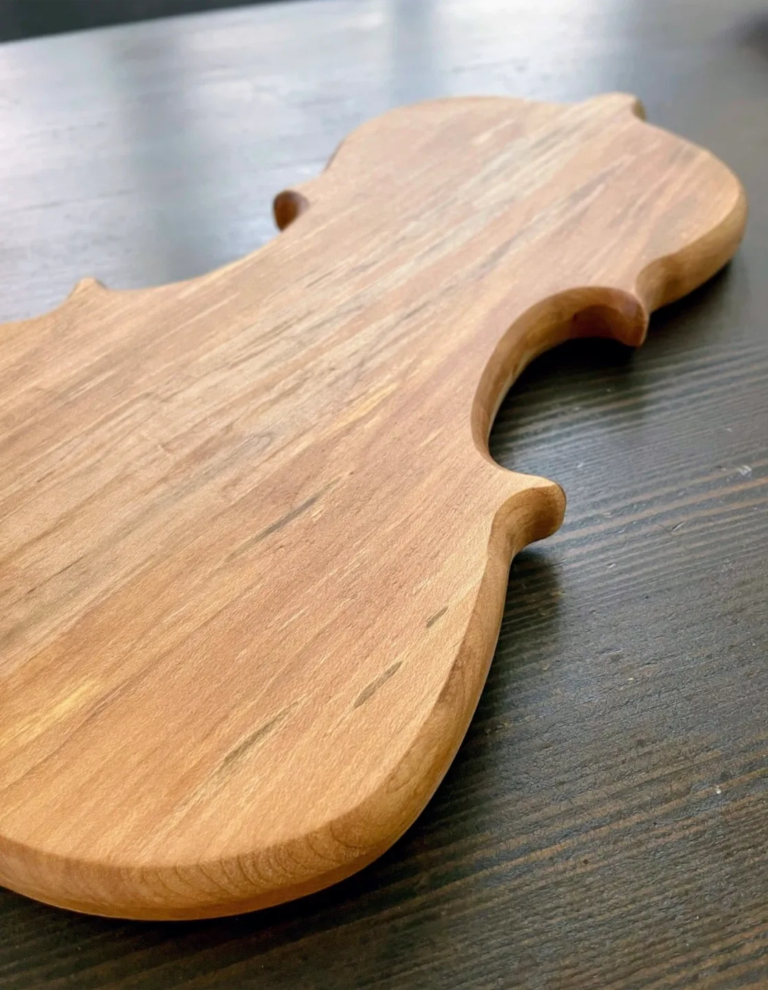 Handmade Wooden Violin and guitar-Shaped Cutting Board image indicator(2)