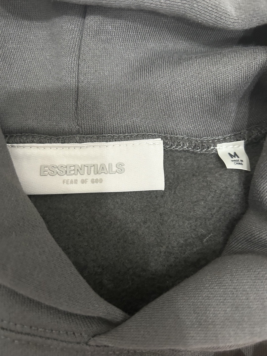 BRAND NEW 1977 Essentials Hoodie - photo 2