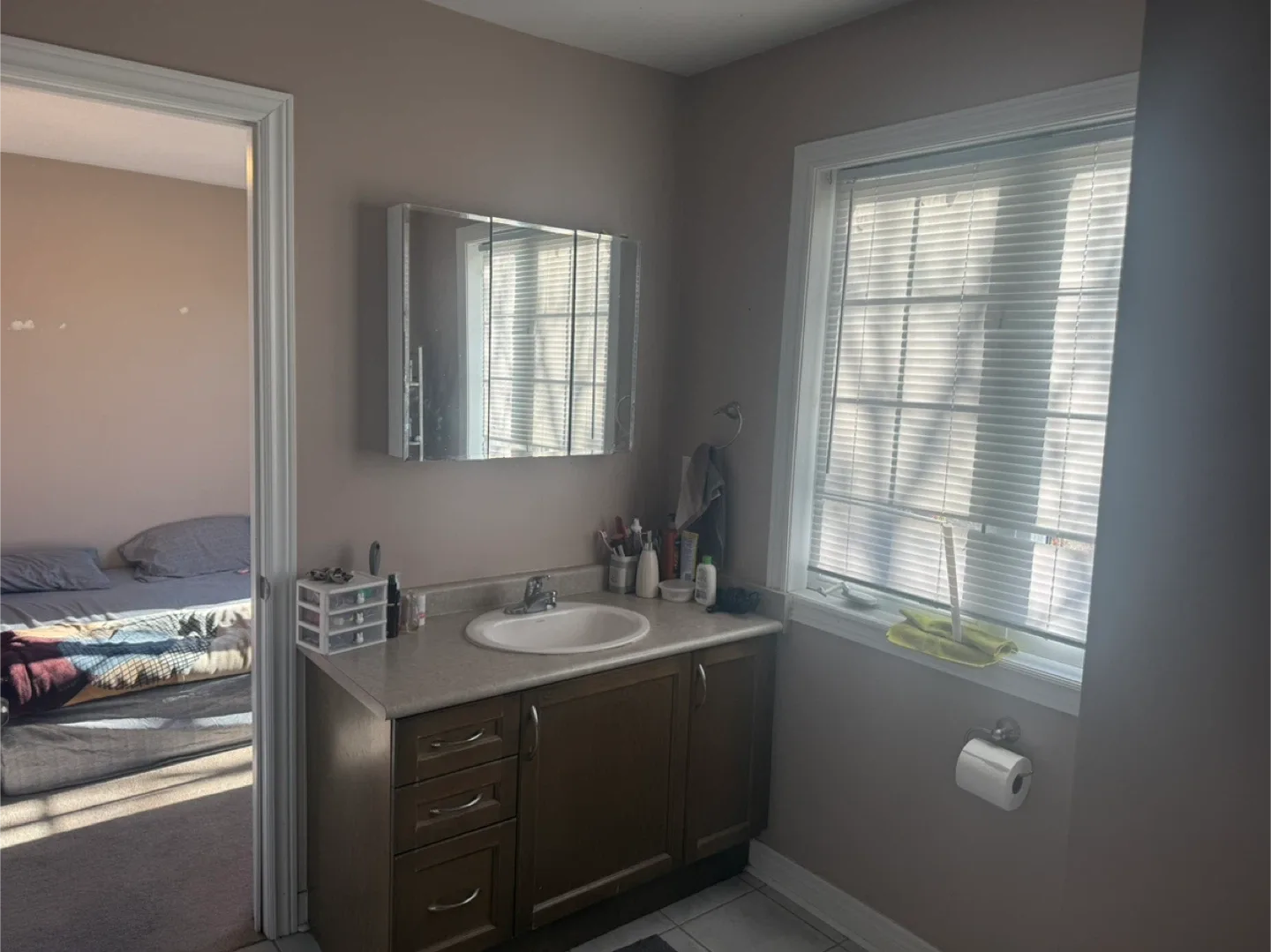 Room for rent image indicator(4)