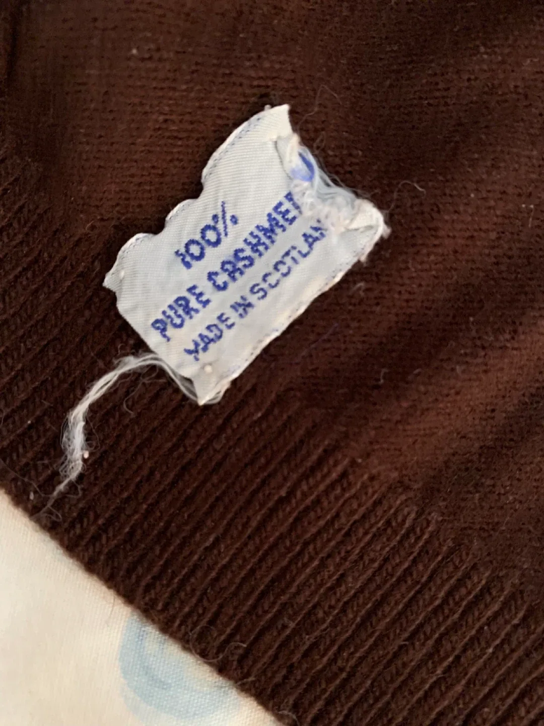 Brown Cashmere Turtleneck Sweater image indicator(2)