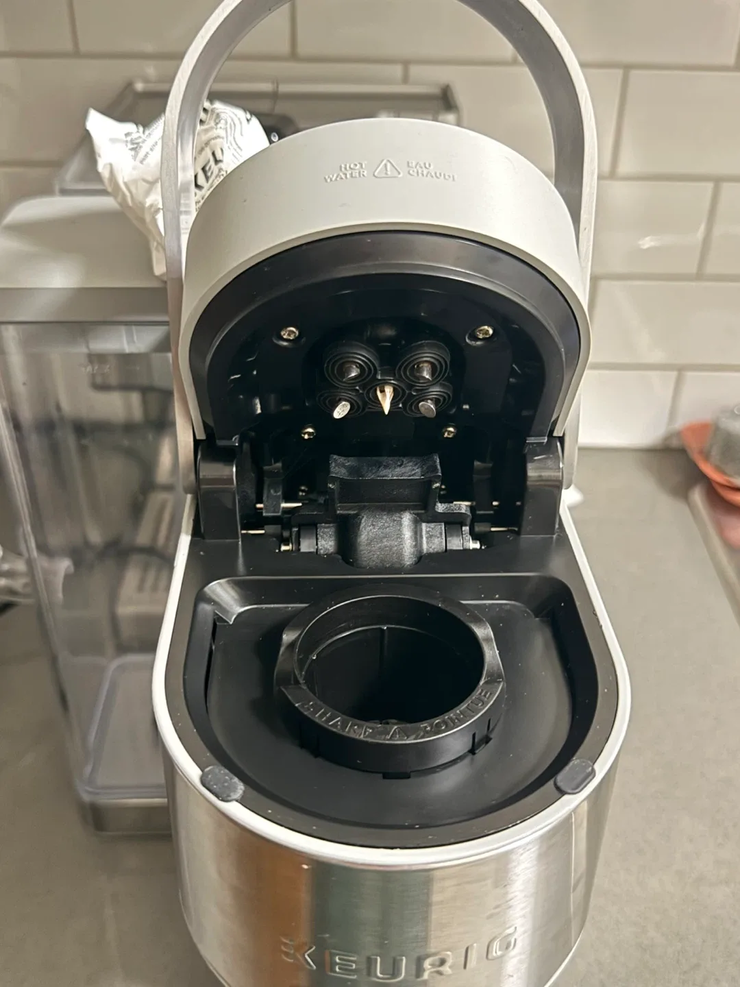 Keurig K-Supreme Coffee Maker image indicator(2)