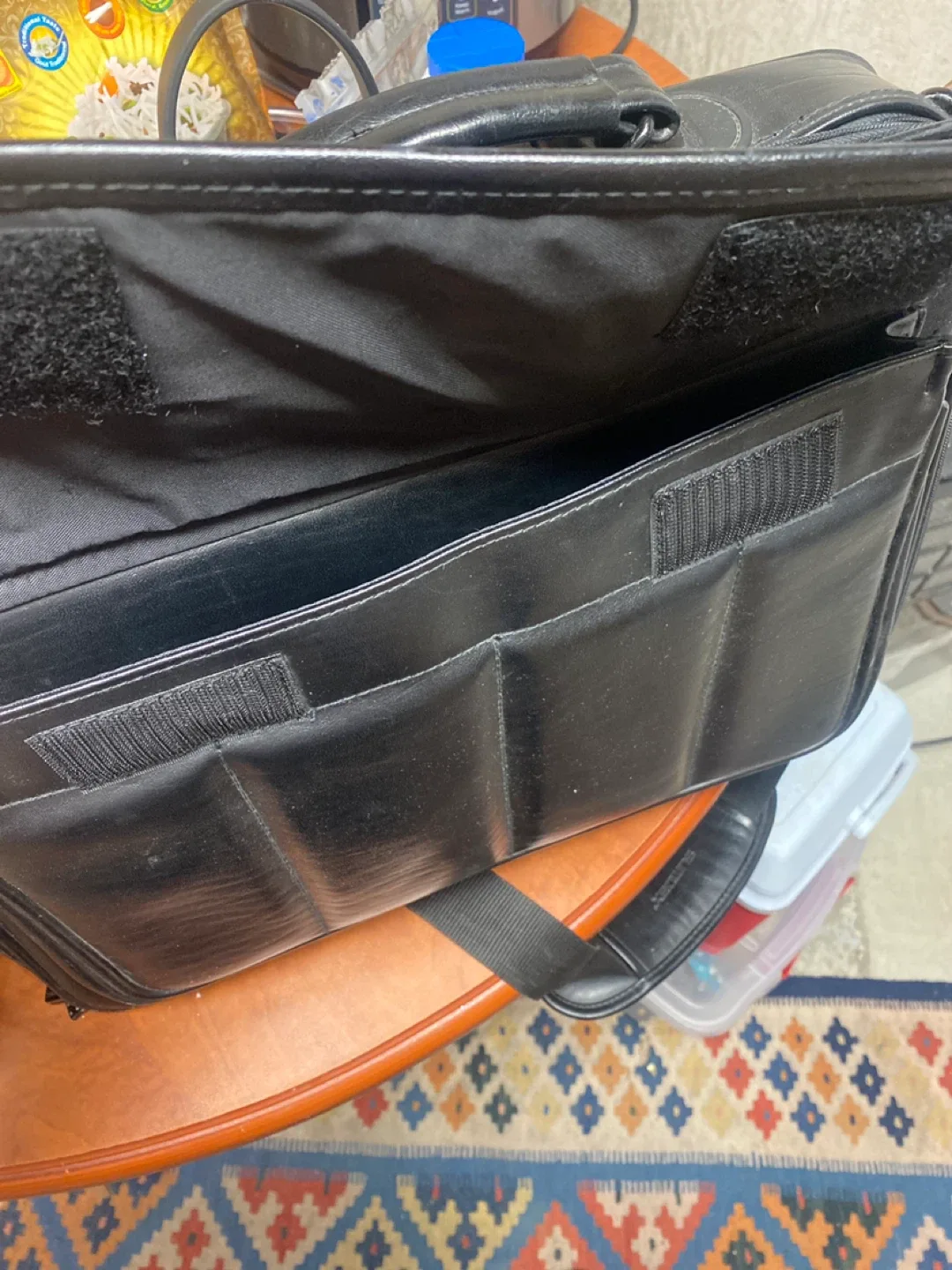 Sumdex Black Laptop Bag image indicator(8)