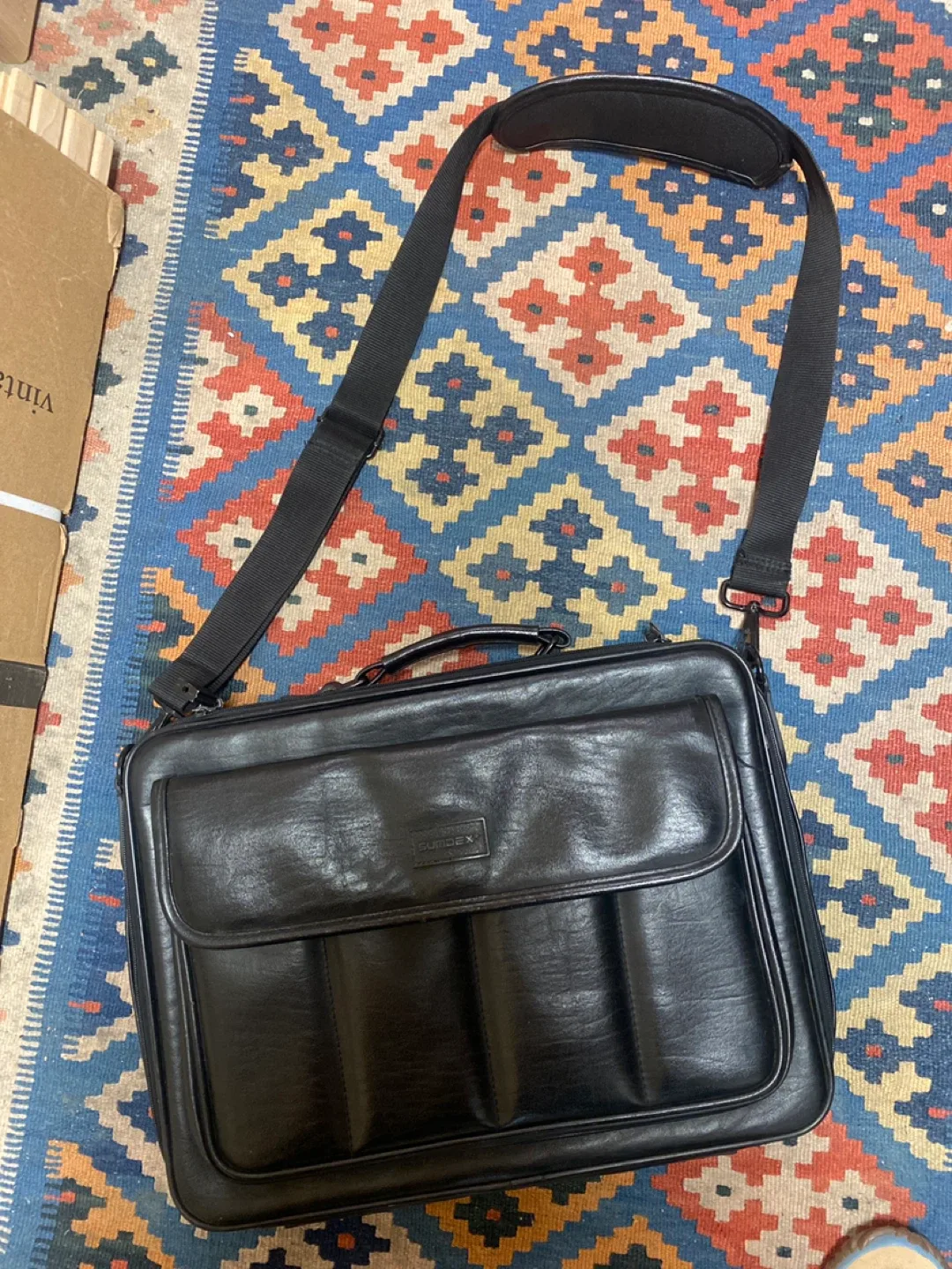 Sumdex Black Laptop Bag image indicator(5)