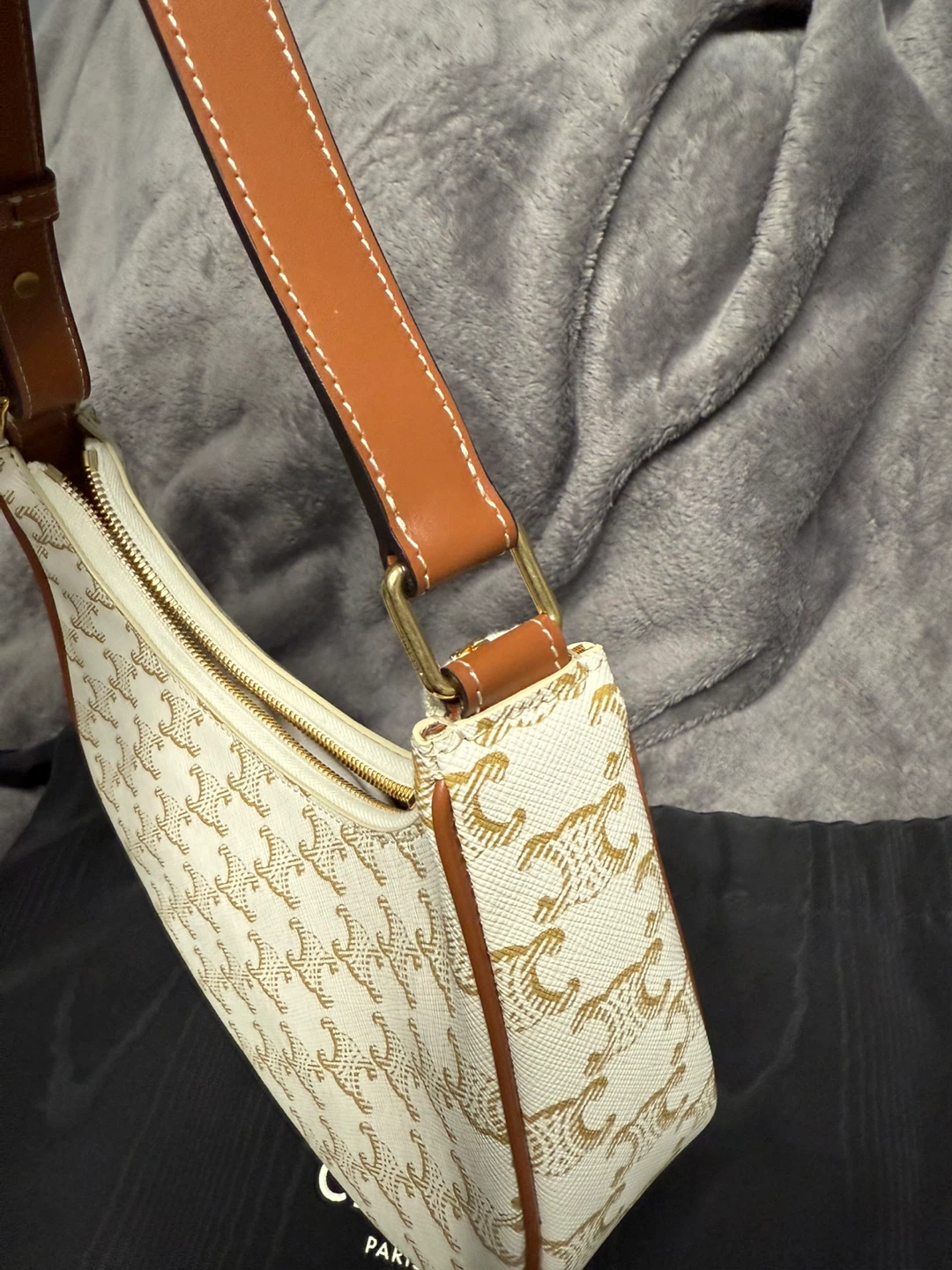 AVA BAG IN TRIOMPHE CANVAS AND CALFSKIN WHITE - photo 4