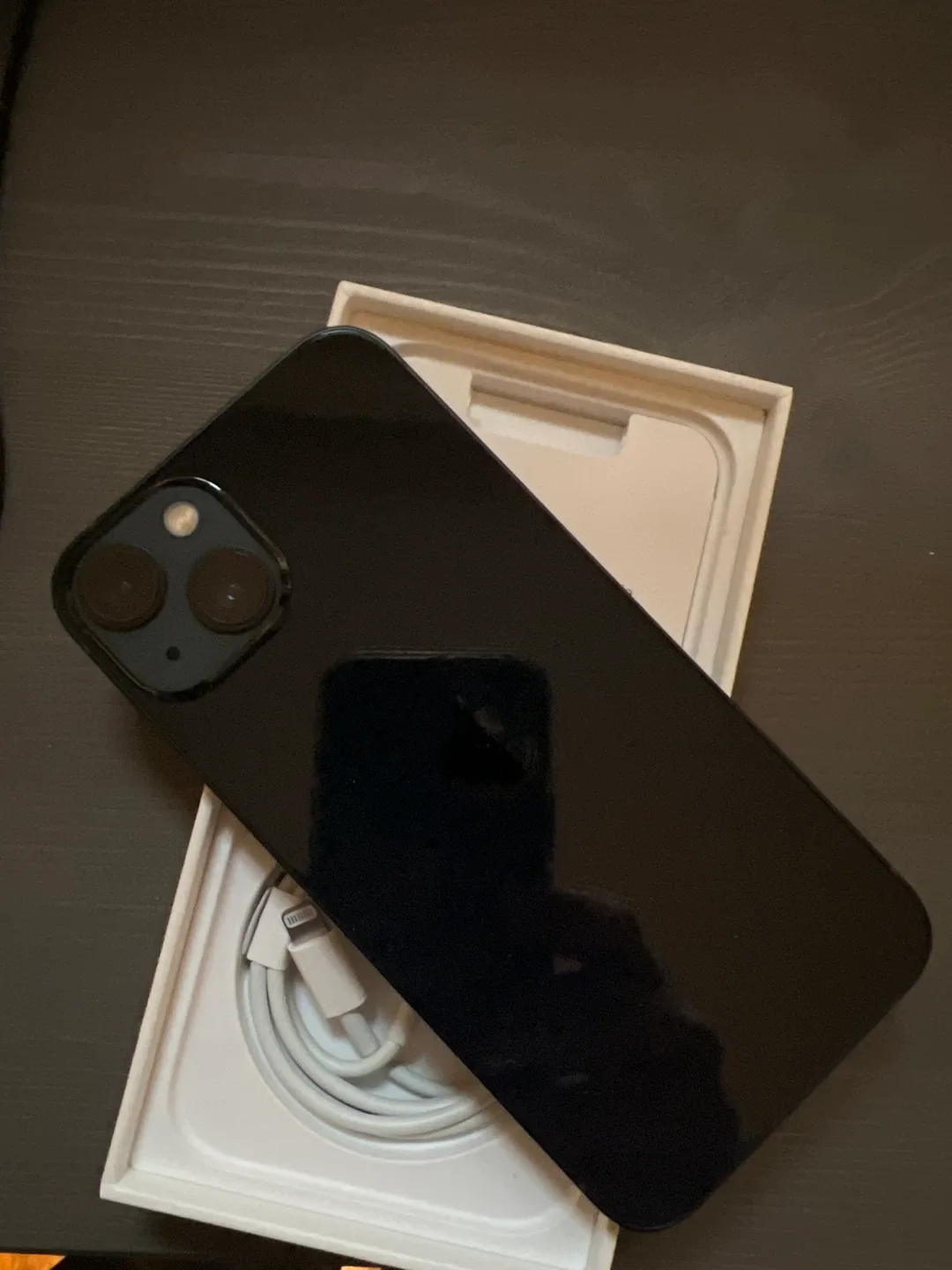 Apple iPhone 13 - Midnight Black image indicator(3)