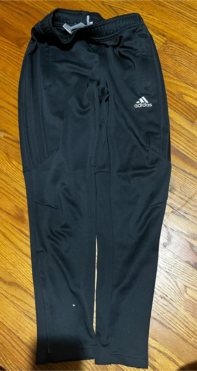 Assorted Kids' Athletic Pants image indicator(3)