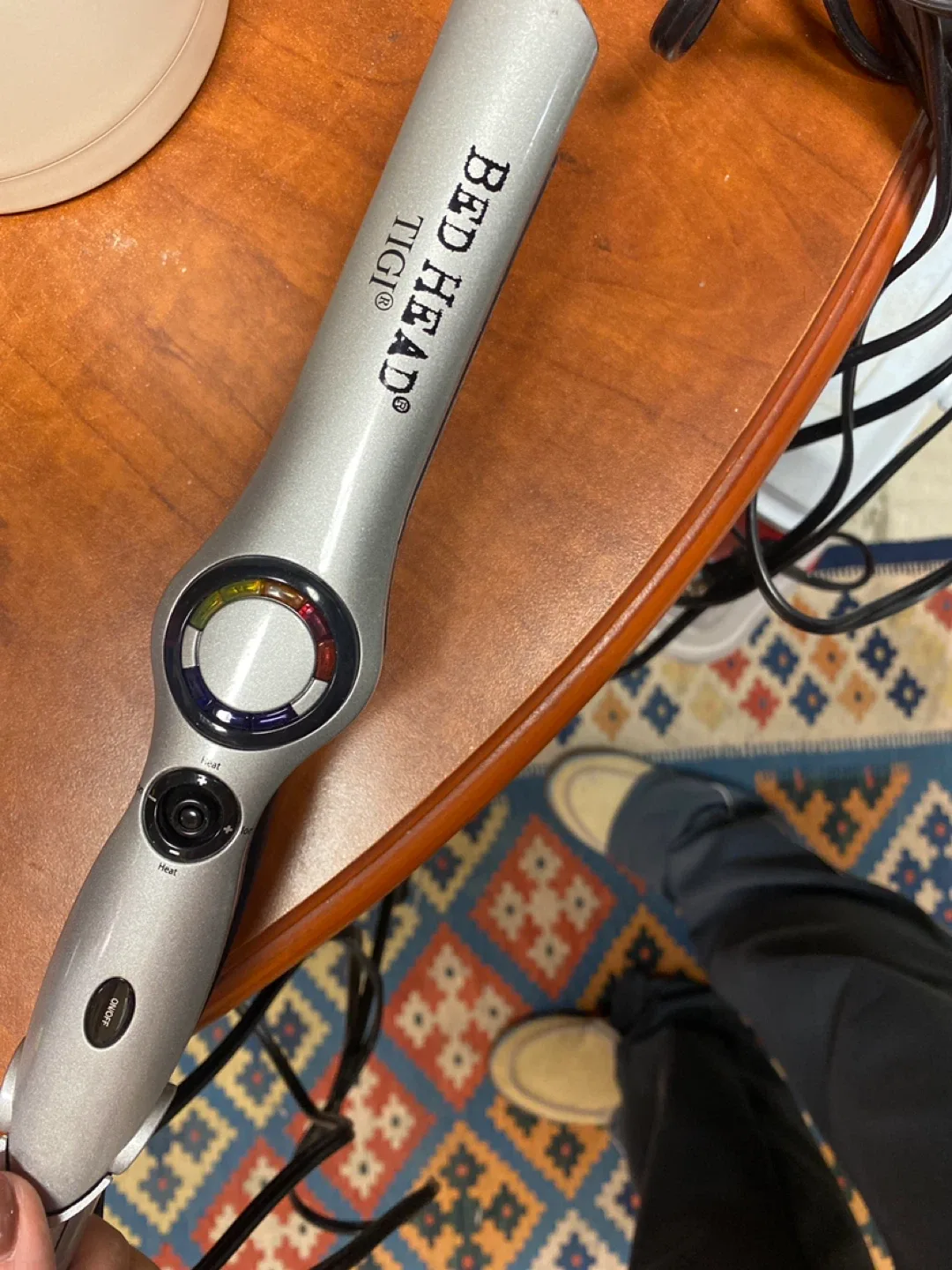 TIGI Bed Head Hair Straightener image indicator(2)