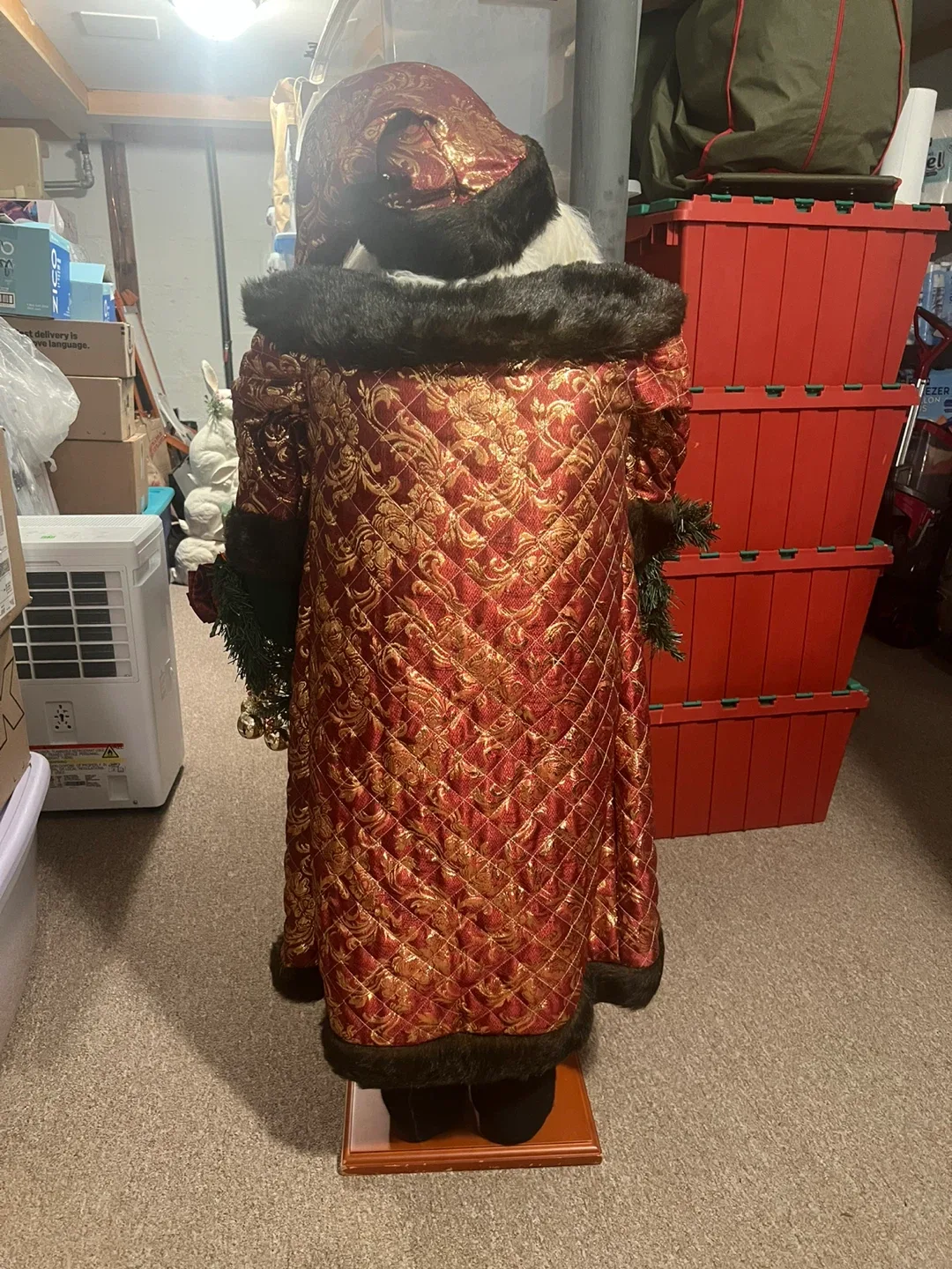 Decorative Santa Claus Figurine image indicator(5)