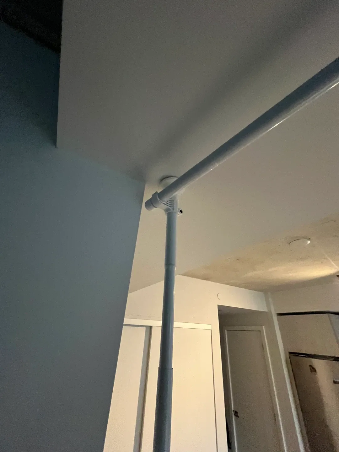 Rod and blackening curtain. image indicator(5)