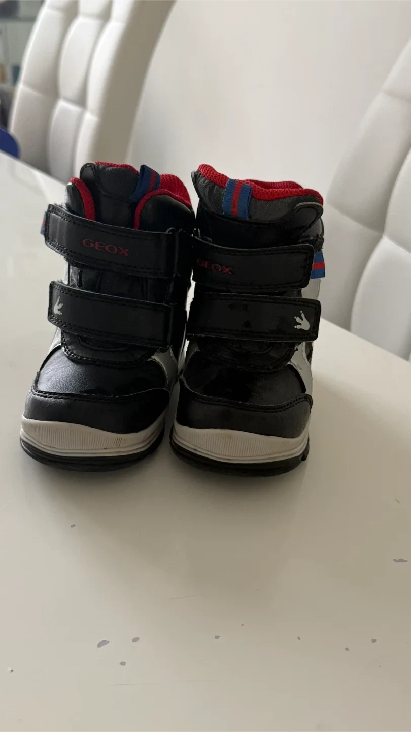 Kids boots geox image indicator(2)
