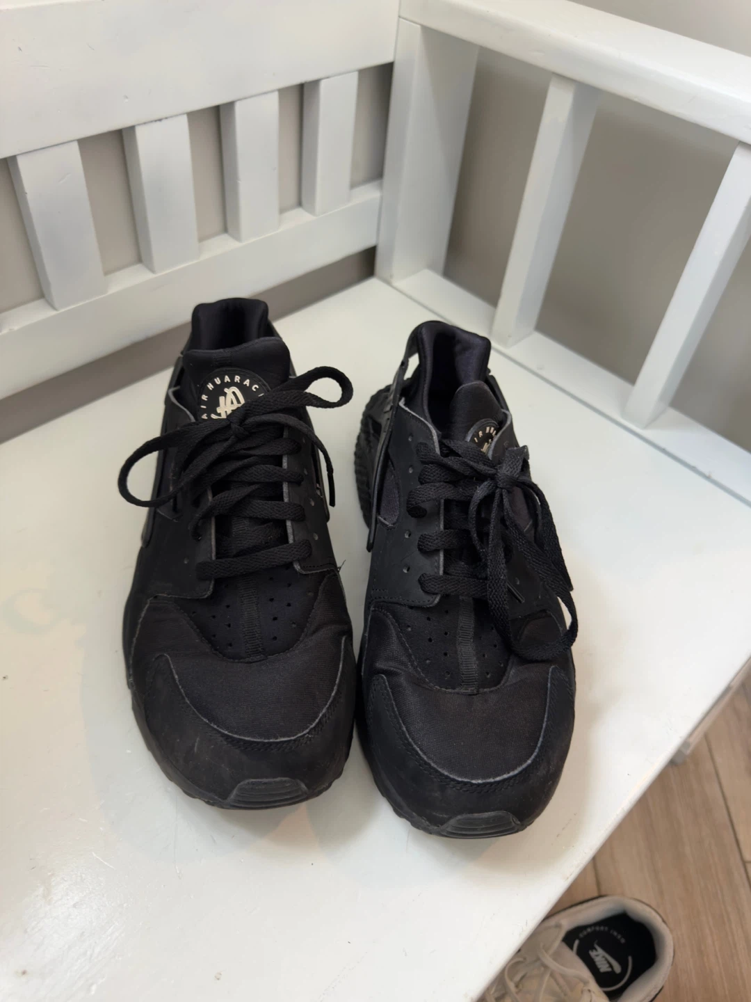 Nike Air Huarache Triple Black US 9.5 - photo 4