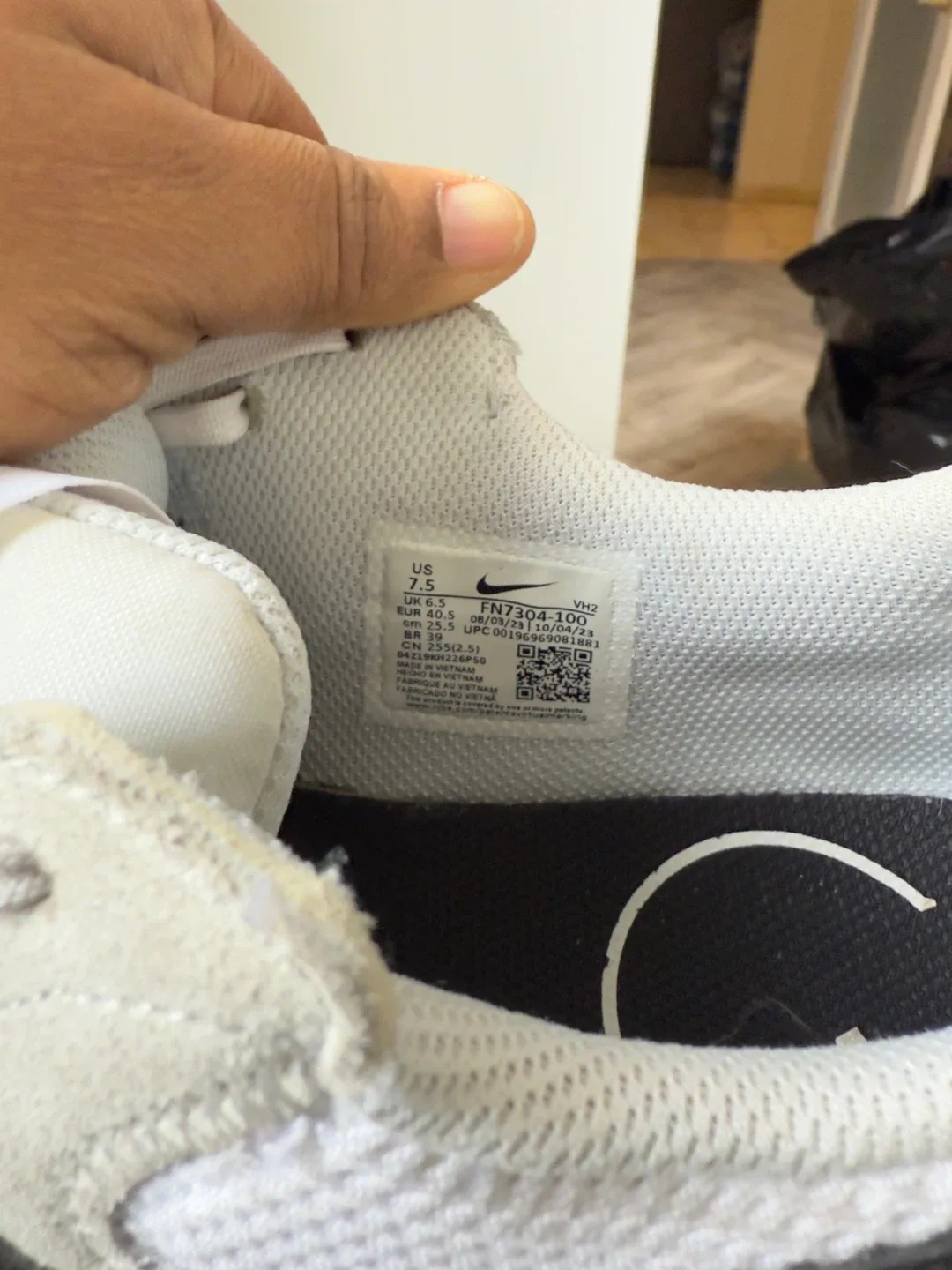 Nike Air Max Excee Sneakers - US 7.5 image indicator(4)