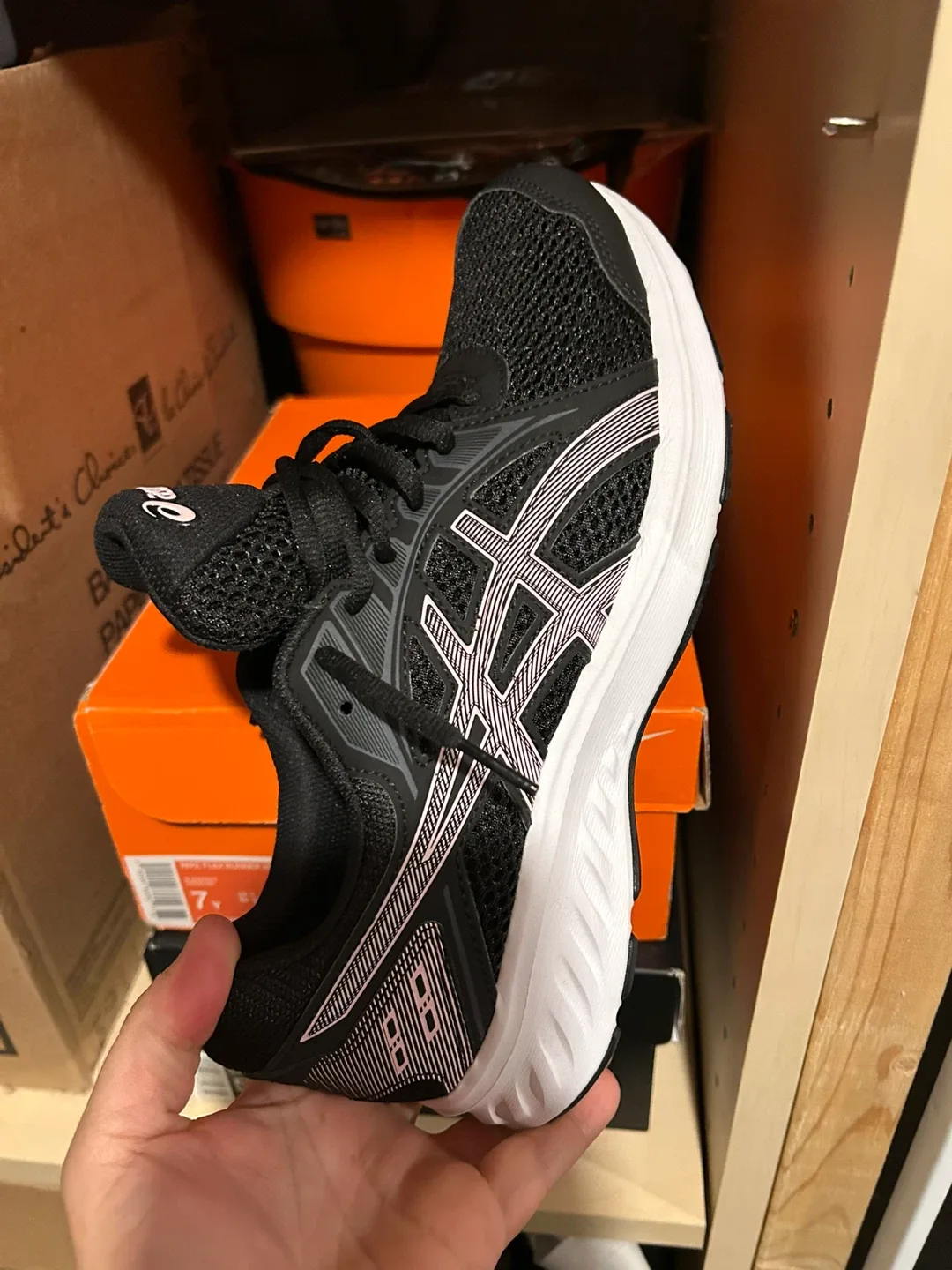 Asics 1012A188 Running Shoes - Size 8.5 image indicator(2)