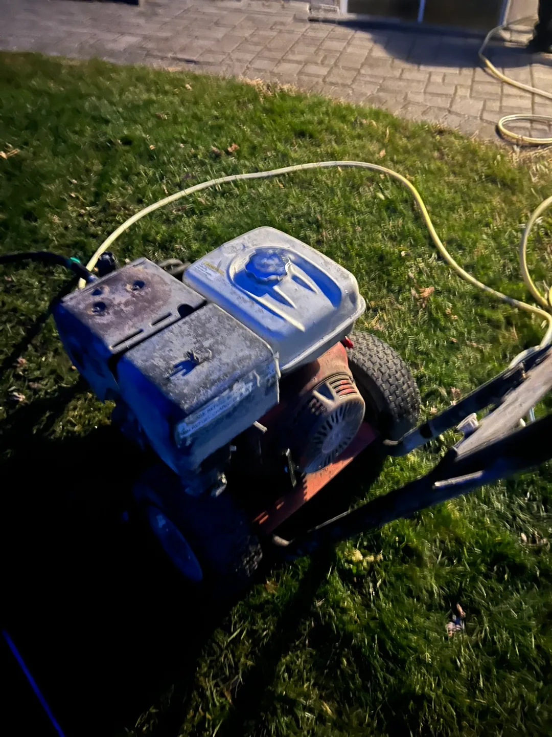 Honda Super Heavy Duty Presure washer  13 Hp GX 390 4200 PSI image indicator(4)