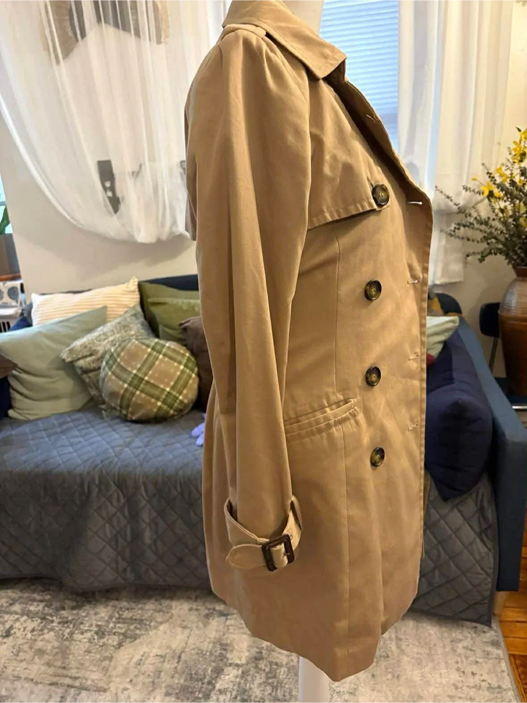 H&M Beige Trench Coat - US Size 4 image indicator(3)