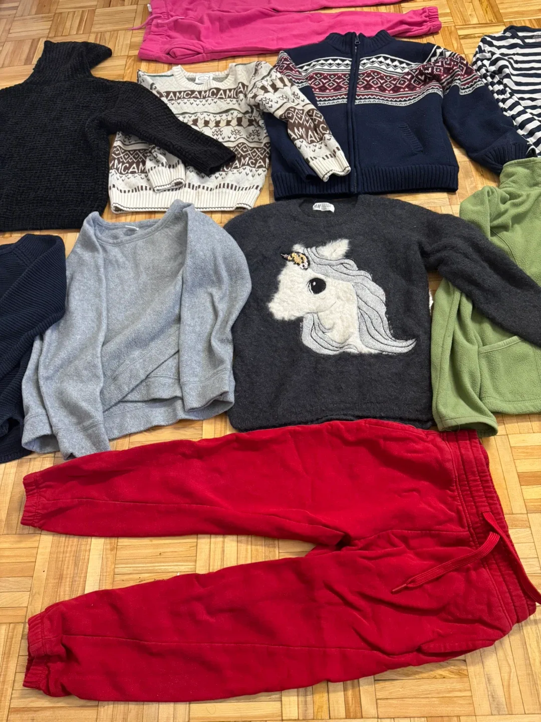 Kids Clothes Bundle Size 8 -12;H&M, Old Navy, Joe Fresh image indicator(7)