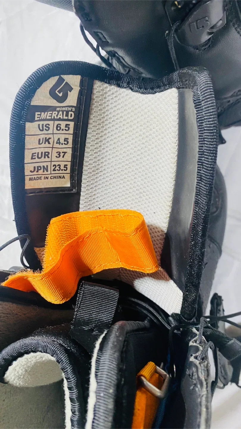 Burton Emerald Women's Snowboard Boots - US 6.5 image indicator(3)