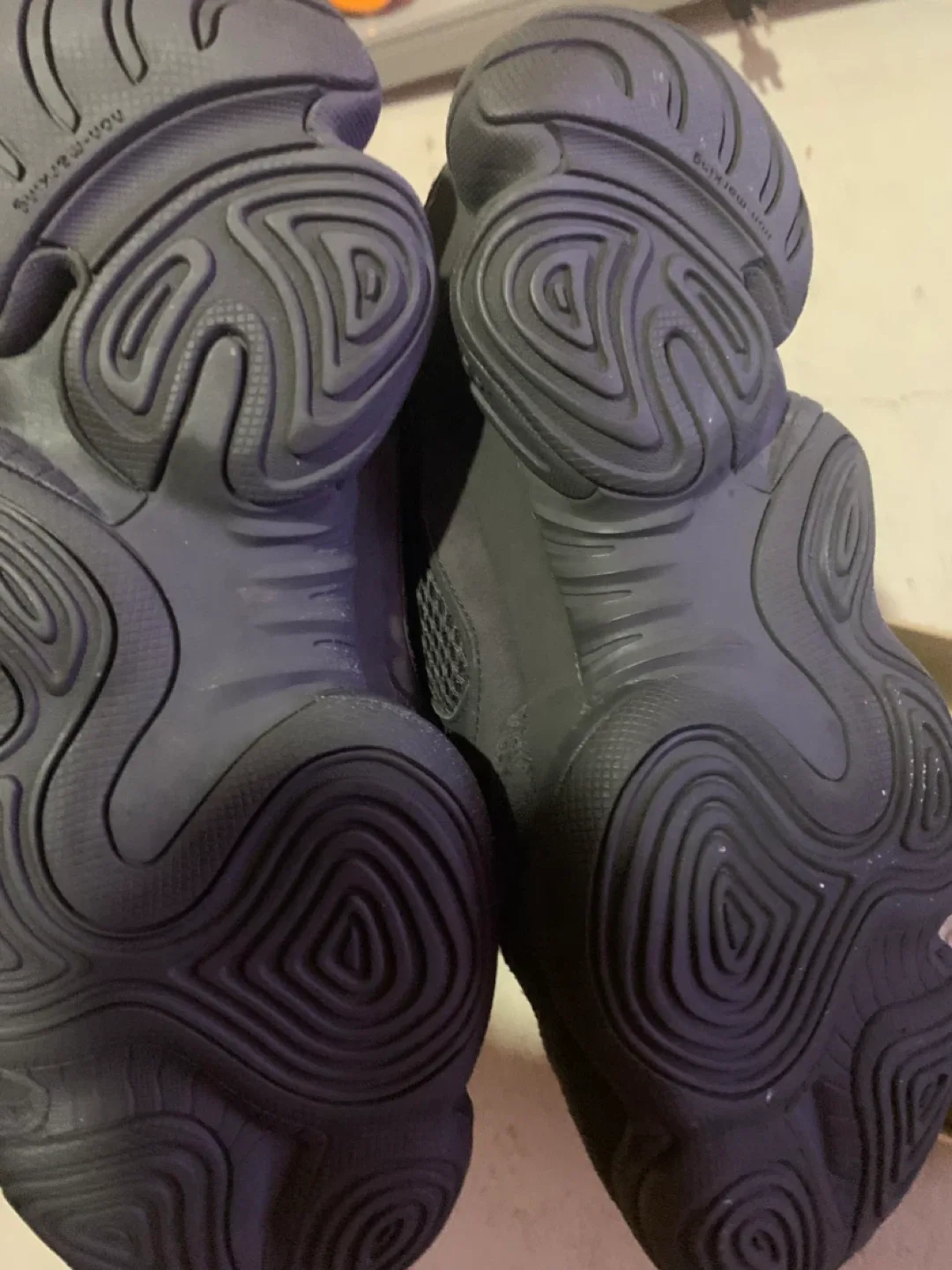 Adidas Yeezy 500 Utility Black, Size 8.5 image indicator(3)