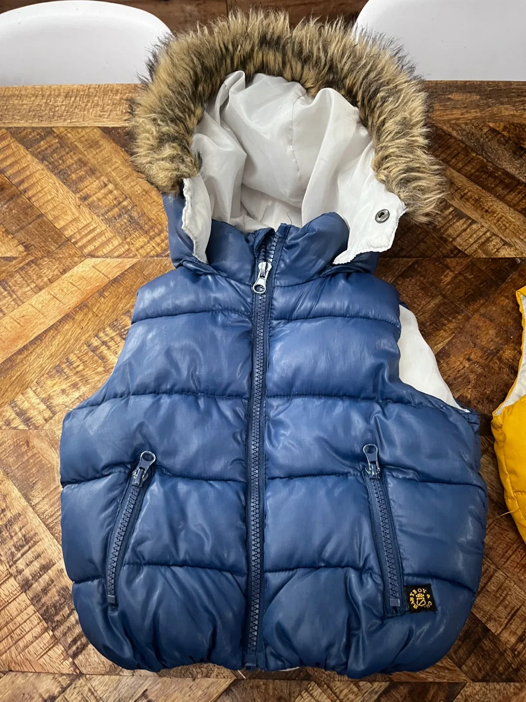 Zara Baby Vest - 24-36 Months image indicator(2)