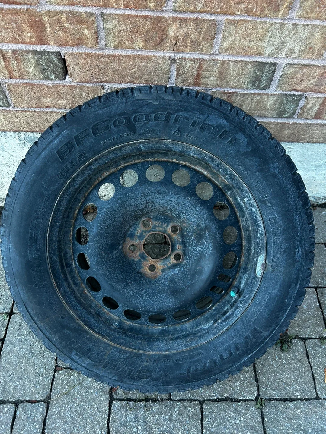 4 BFGoodrich Winter Slalom KSI Tire - 215/60R16