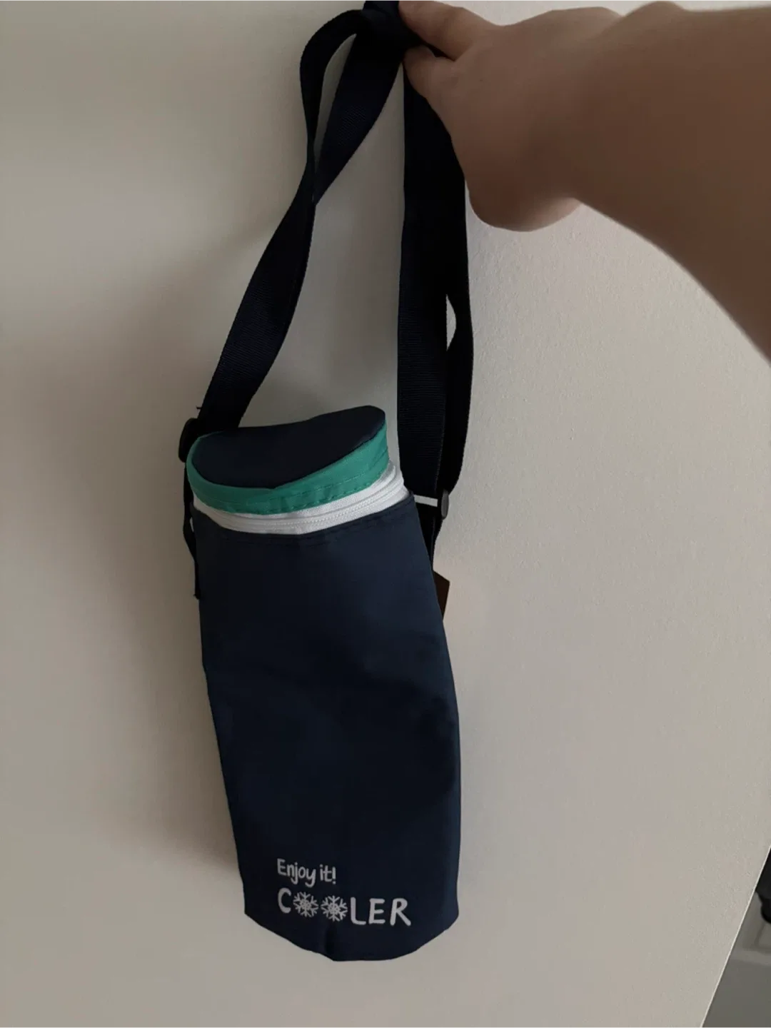 Free New beverage bottle Cooler Bag with tags - Navy Blue image indicator(2)