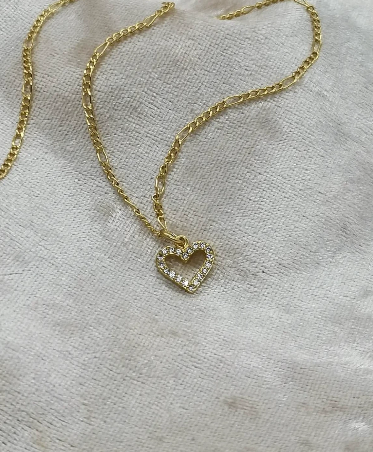 Gold Heart Pendant Necklace