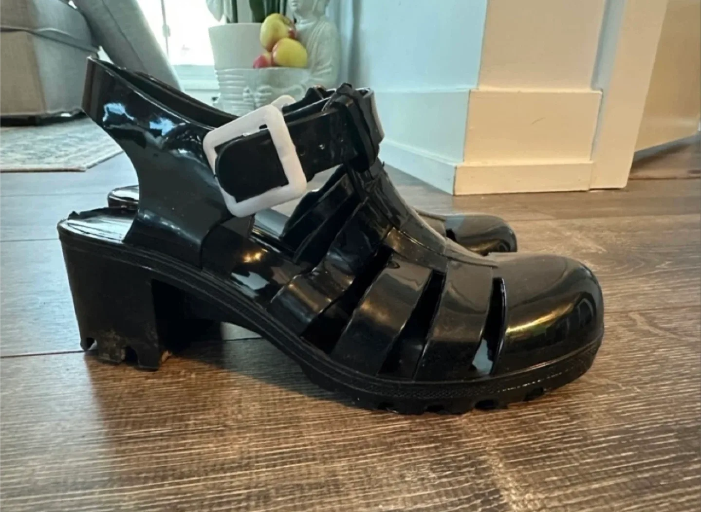 🥕Jelly Shoes Black Size 4 USA