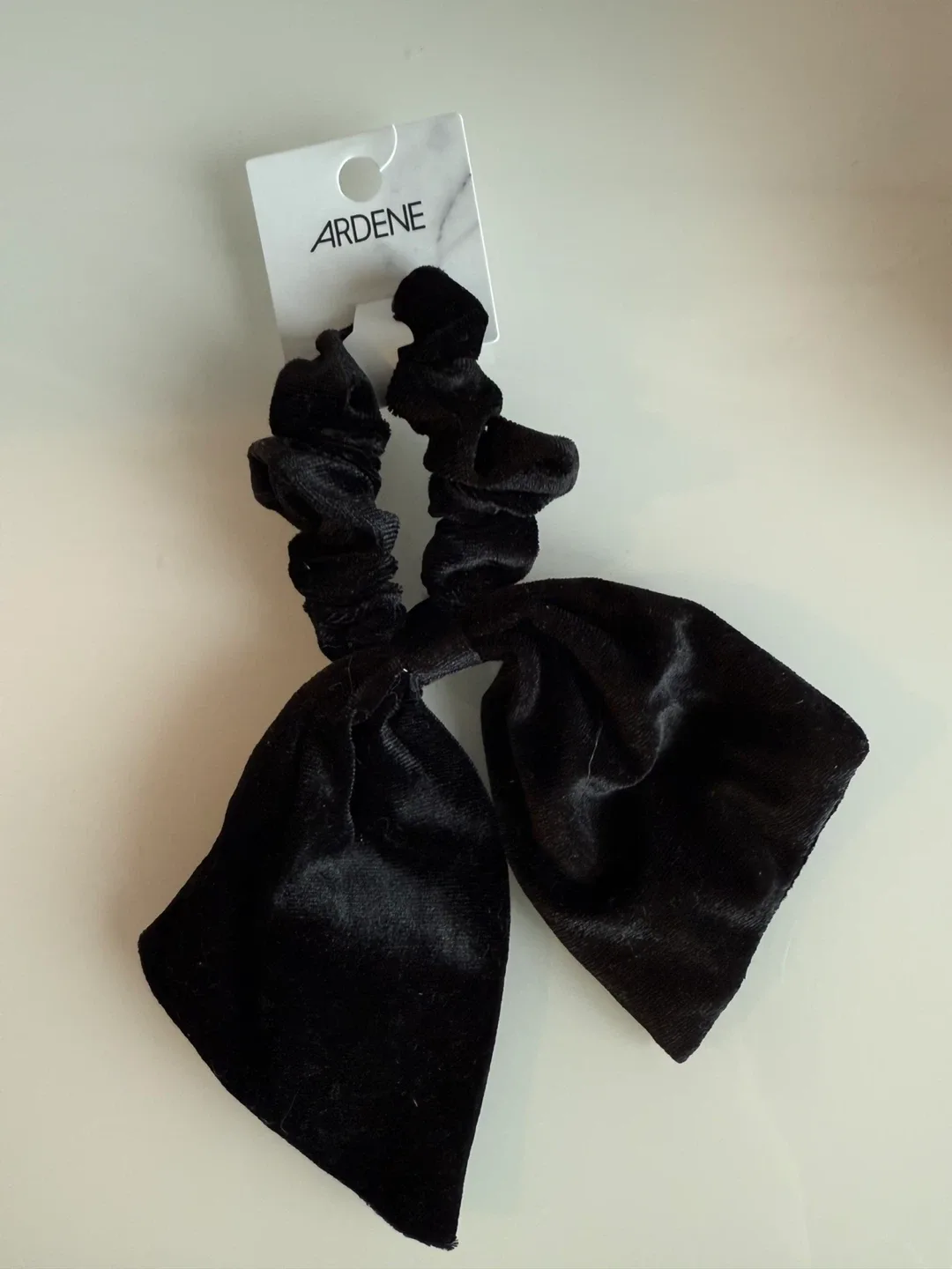 🥕Ardene Black Velvet Scrunchie- New!