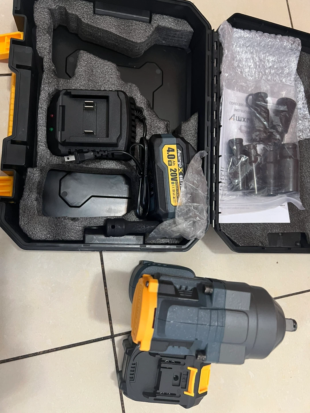 20V Cordless Impact Wrench Kit