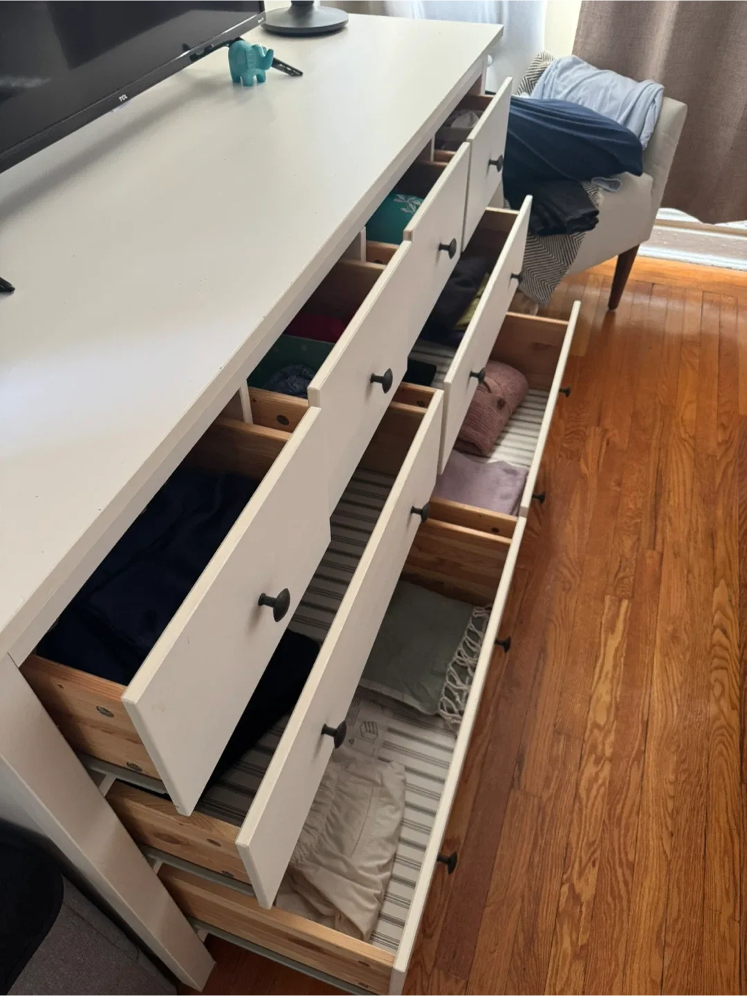 IKEA Hemnes White Dresser image indicator(3)