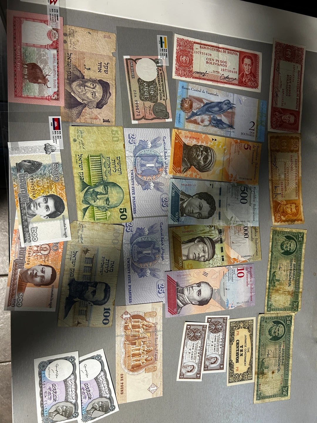 Collection of World Currency