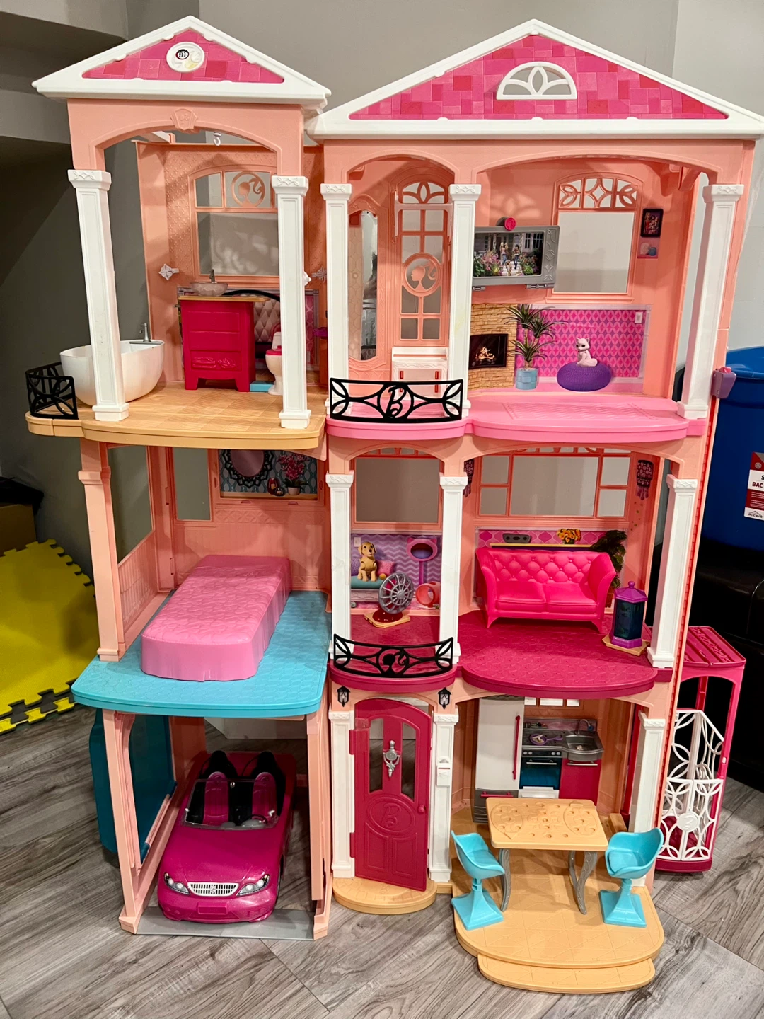 Barbie Dreamhouse and Accessories