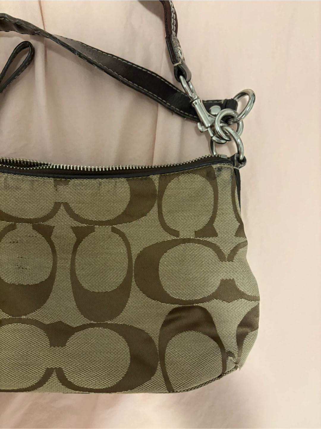 Coach Signature Canvas Shoulder Bag - photo 4