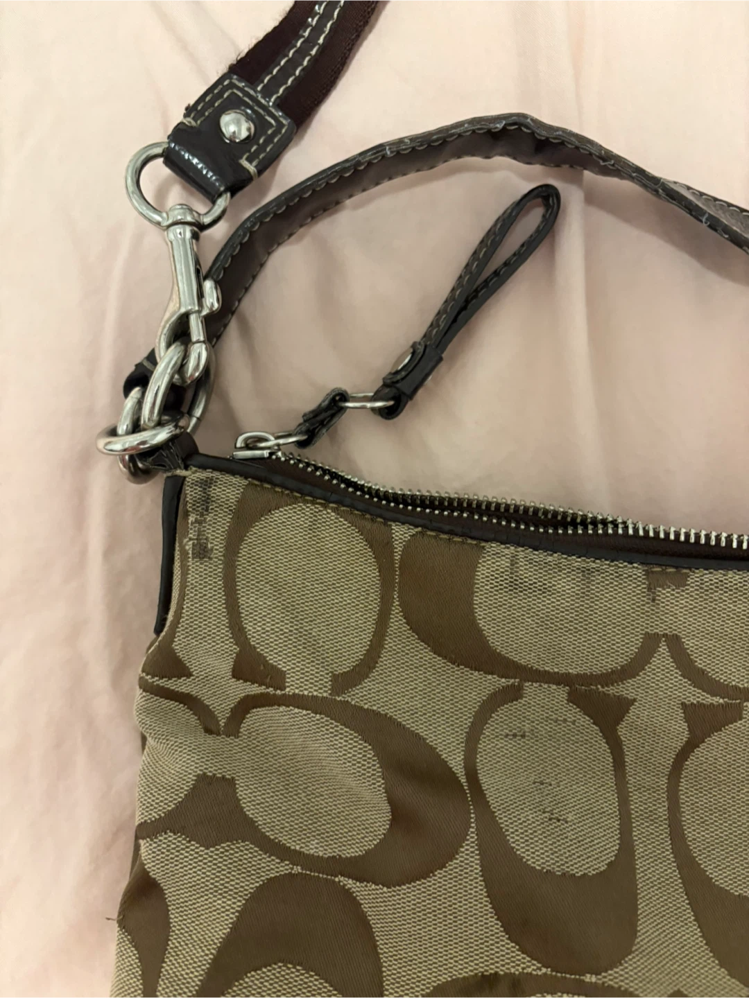 Coach Signature Canvas Shoulder Bag - photo 3